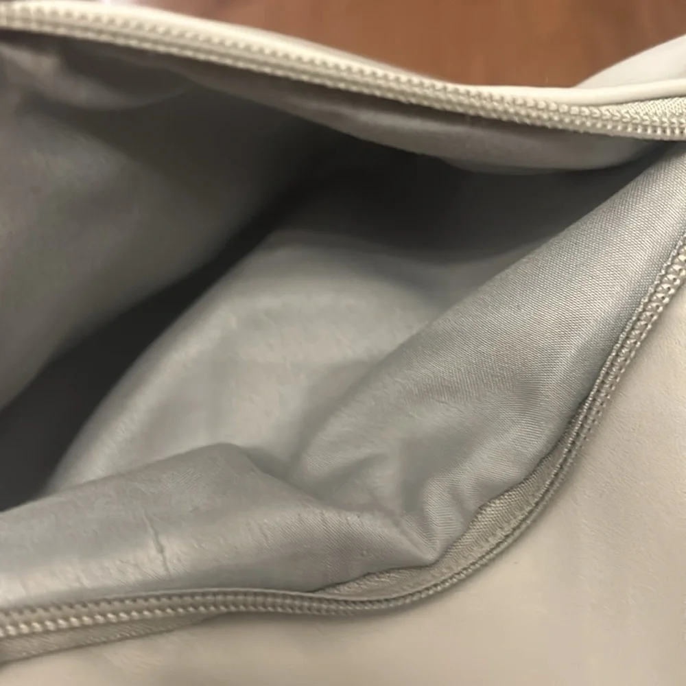 Pixie Mood Women’s Vegan Leather Fanny Pack Crossbody Bag